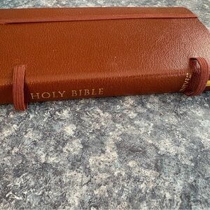 Brown Leather Holy Bible New Testament Zondervan
